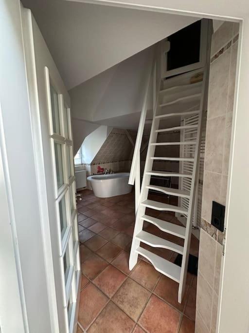 Panorama Penthouse In Wunderschoener Villa Kassel Luaran gambar